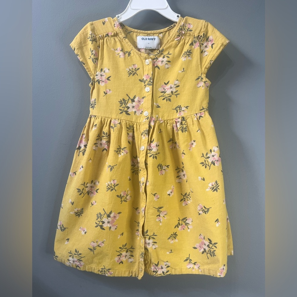 Girl’s Yellow Floral clothing Lot Size 4 - Picture 2 of 16